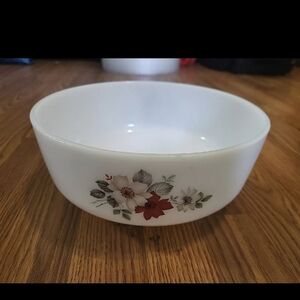 Vintage Federal Milk Glass Flower Nesting Mixing Bowl 9.5 inch